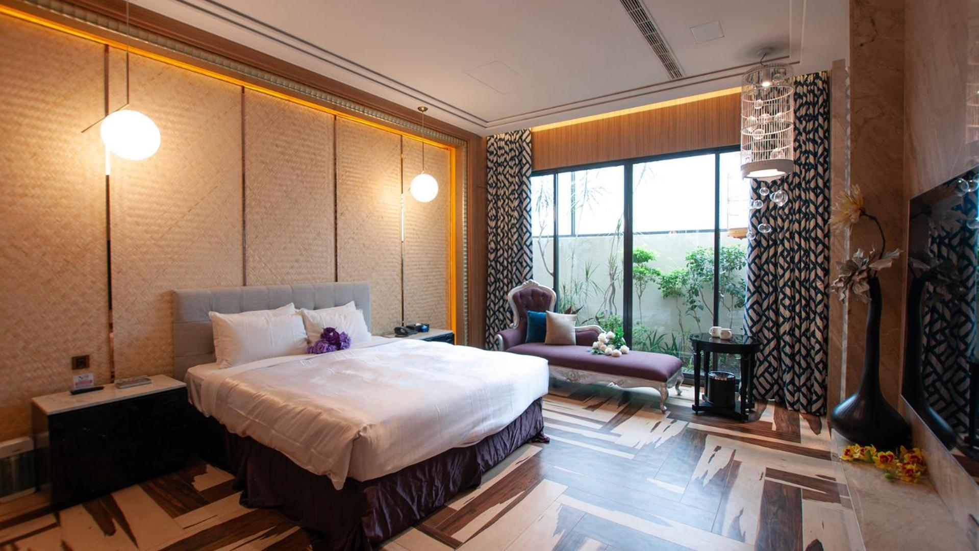Mulan Motel Taichung Exterior photo