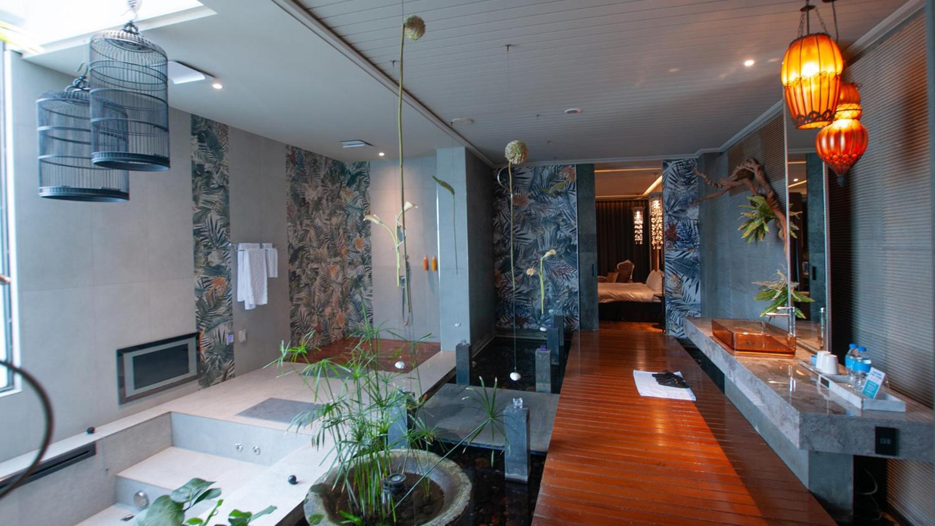 Mulan Motel Taichung Exterior photo
