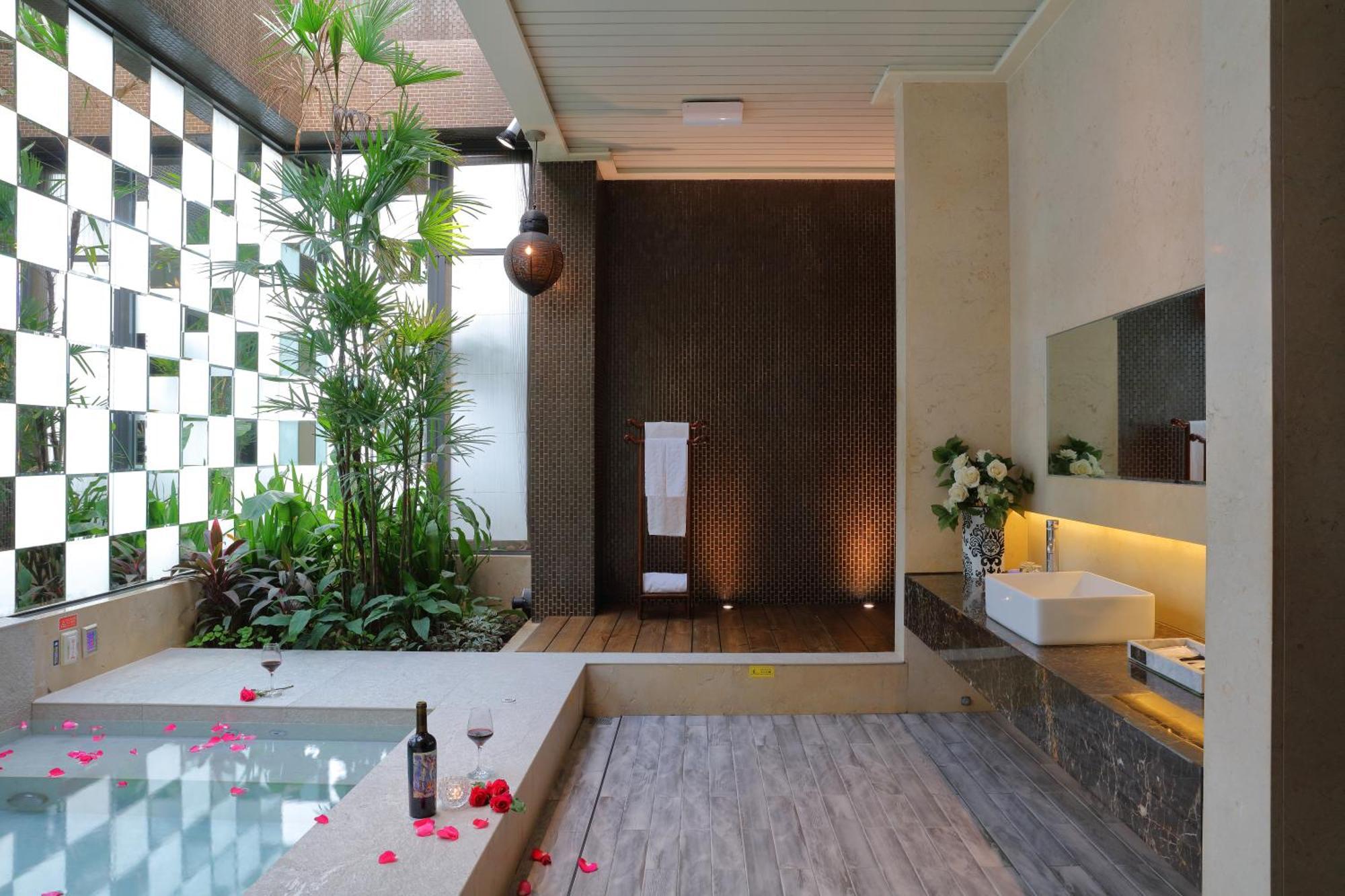 Mulan Motel Taichung Exterior photo