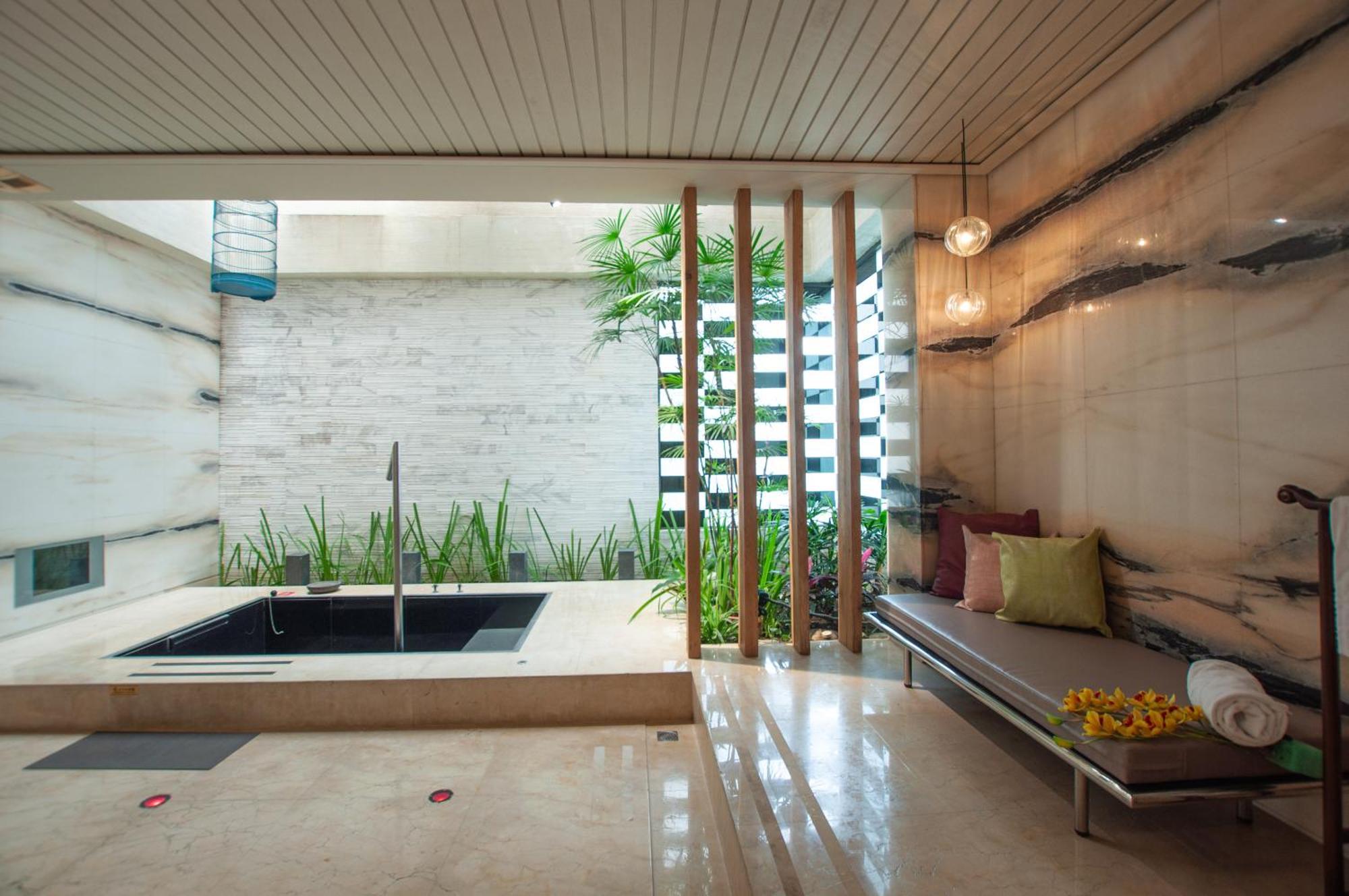 Mulan Motel Taichung Exterior photo