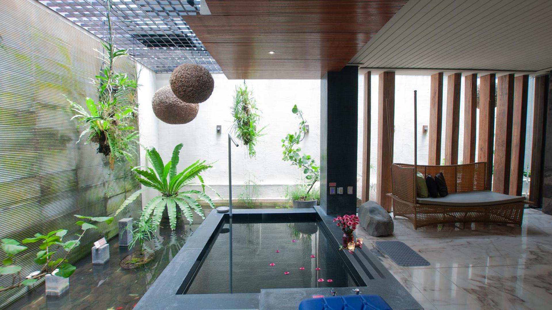 Mulan Motel Taichung Exterior photo